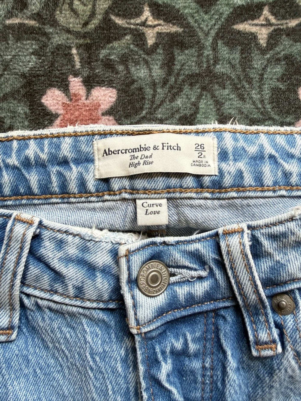 Abercrombie & Fitch The Dad High Rise Curve Love - Picture 3 of 6